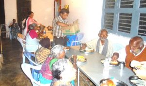 2015-TUMKUR-KARNATAKA-WITH-ANATH-ASHRAM-CHILDRENS-PROVIDE-FOOD-CLOTHES-AND-GIFTS2_1-300x178-1